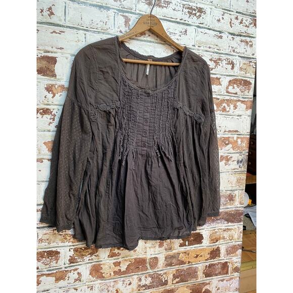 Free People Unique Flowing Polka Dot Mesh + Lace Pleated Detail Cotton Blouse - Picture 3 of 9